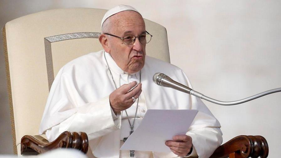 La comunidad LGTBQ en EEUU celebra con reservas el paso del papa Francisco