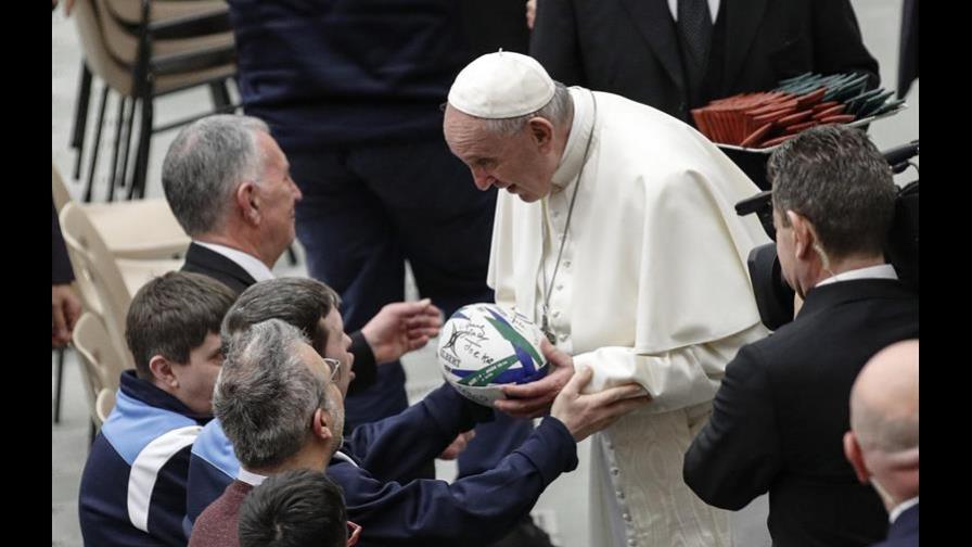 Los gestos del papa Francisco contra la pederastia