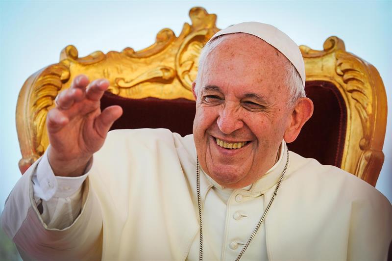 El papa a los jóvenes: “Declaren la guerra al acoso escolar”