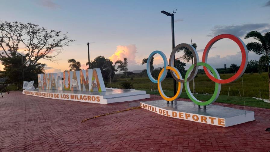 Inauguran parador fotográfico en Bayaguana 