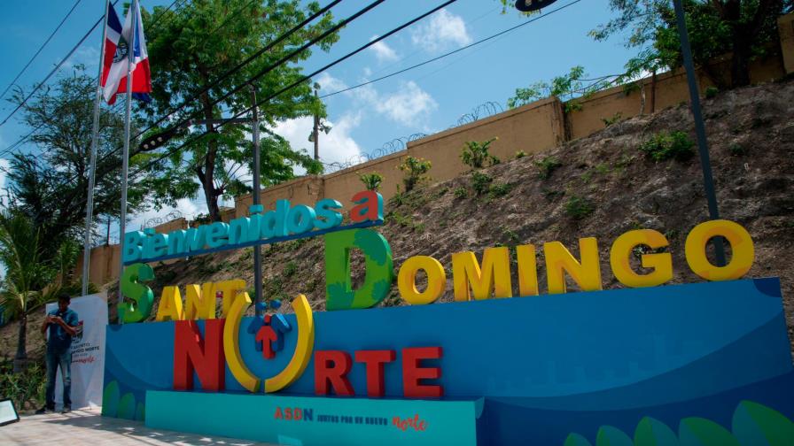 Alcaldía Santo Domingo Norte inaugura uno de cuatro paradores Alcaldía Santo Domingo Norte inaugura uno de cuatro paradores