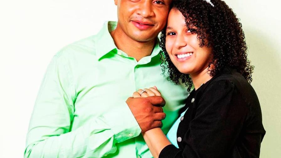 Dos días de duelo en Santo Domingo Norte por muerte de esposos a manos de policías Dos días de duelo en Santo Domingo Norte por muerte de esposos a manos de policías