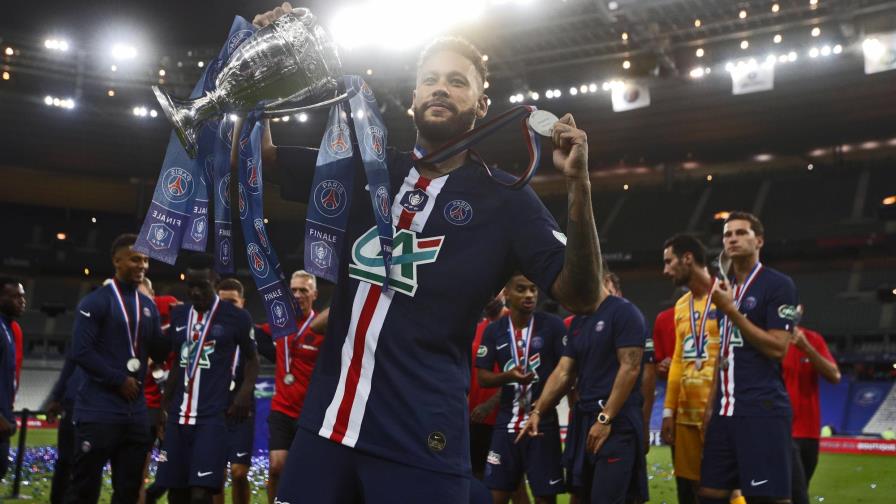 Neymar da la Copa de Francia al PSG, Mbappé se lesiona