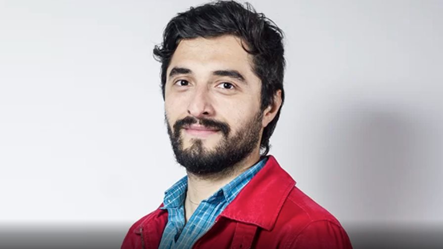 El dramaturgo peruano Paris Antonio Pesantes, premiado en España El dramaturgo peruano Paris Antonio Pesantes, premiado en España