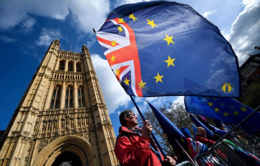 Diputados británicos rechazan celebrar segundo referéndum del “brexit”