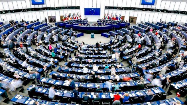 El Parlamento Europeo ratifica el acuerdo del “brexit”