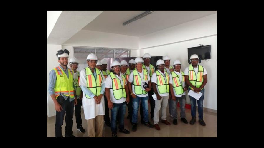 Grupo Corvi capacita a plomeros e ingenieros