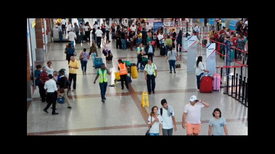 Segundo fallo en diez días: Nuevo apagón de internet paraliza brevemente servicios de bancos y aerolíneas a nivel mundial