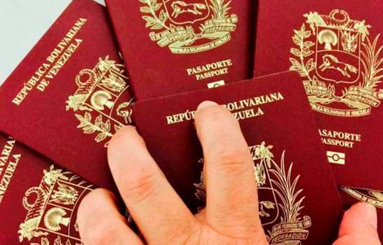 ¿Qué documentos deben presentar los venezolanos para obtener la visa dominicana?