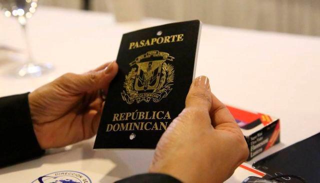 Pasaportes ya comenzó a ofrecer servicios con actas de nacimiento sin legalizar