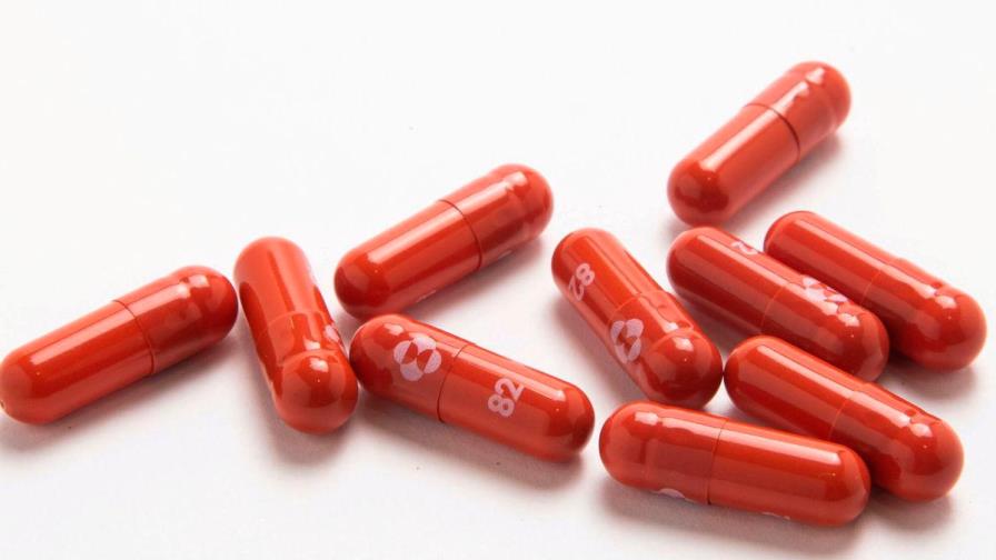 Reino Unido aprueba el uso de la primera pastilla antiviral contra la covid