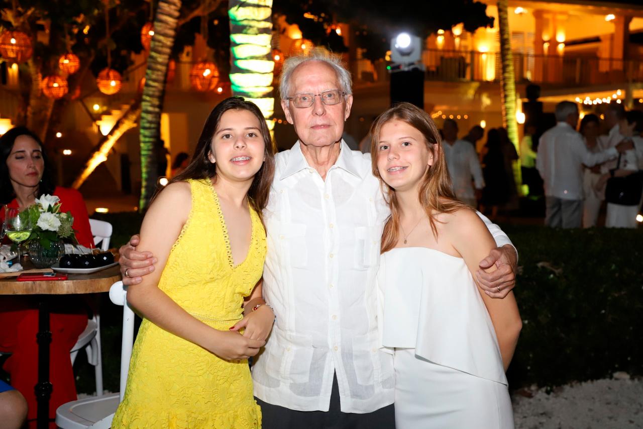 Patricia Cabral, Manuel Cabral e Isabelle Cabral.