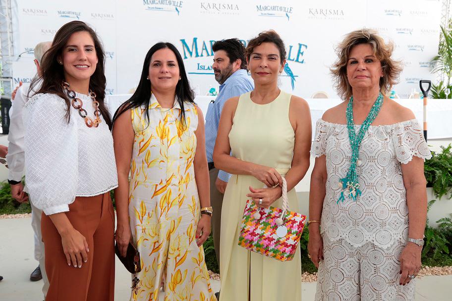 Patricia Vargas, Deyanira Pappaterra, Tania Castillo y Rhina de Féliz.
