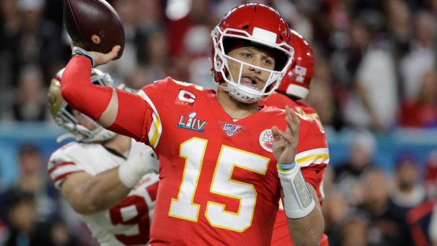 Mahomes asegura futuro con contrato millonario y promete títulos hasta 2031