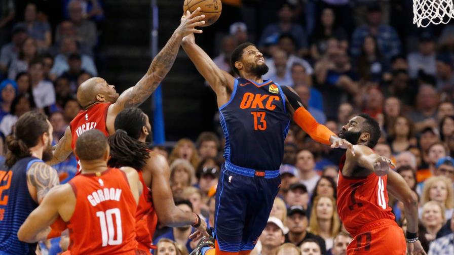 George logra triple clave; Thunder supera a Rockets