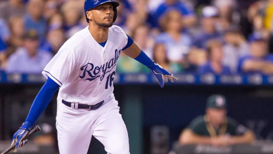 Gigantes anuncian contratación de jardinero y lanzador con experiencia de Grandes Ligas