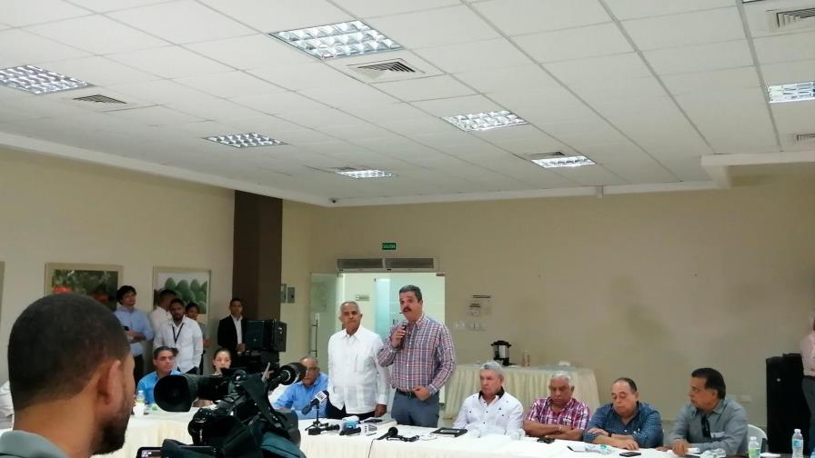 Sector avícola y autoridades dominicanas implementan estrategias para proteger producción 