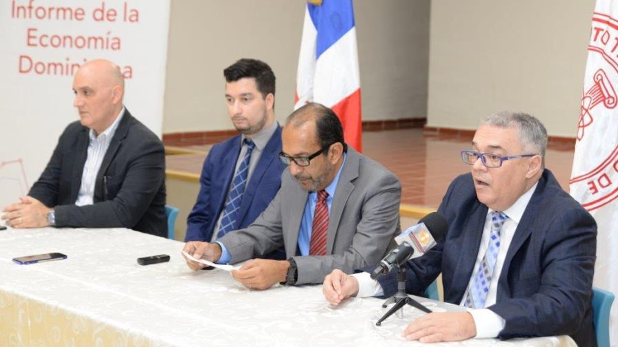 Intec: sin reformas y con alta subida del petróleo, las AFP pueden quebrar 