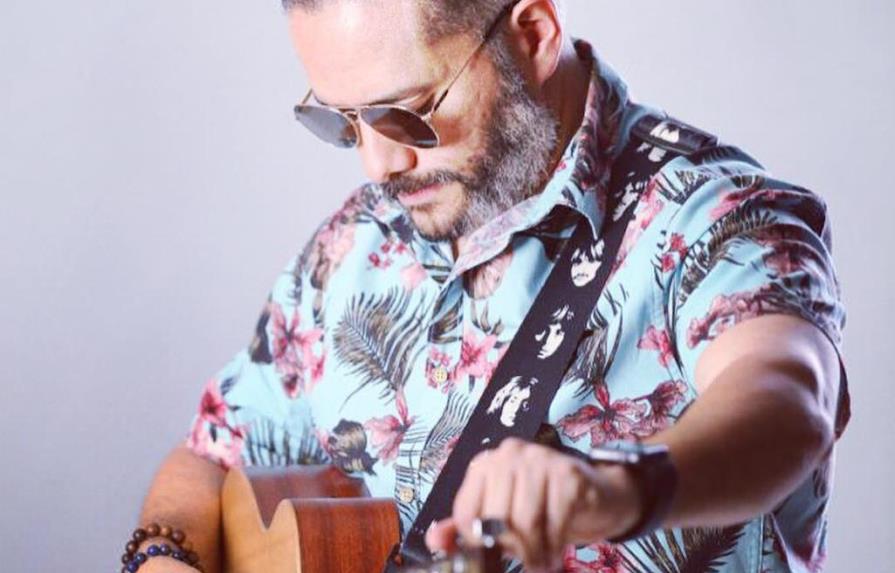 Pavel Núñez enseña a hacer canciones en Casa de Teatro