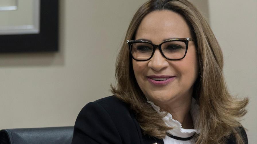 “Los dominicanos tendrán el pasaporte electrónico, uno de los más seguros del mundo” “Los dominicanos tendrán el pasaporte electrónico, uno de los más seguros del mundo”