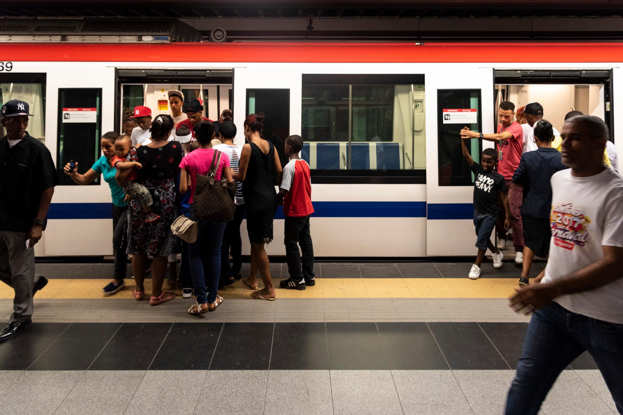 Metro y Teleférico reduce el tiempo de traslado, es más económico, seguro y reduce el estrés entre los usuarios de ambos sistemas de transporte colectivo.