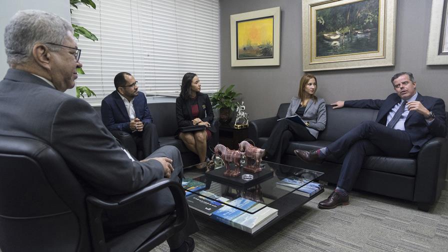 Gerente general de Nestlé realiza visita de cortesía a director de Diario Libre Gerente general de Nestlé realiza visita de cortesía a director de Diario Libre