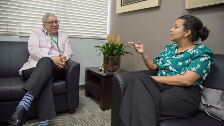 Agregada de prensa de Embajada de los Estados Unidos visita Diario Libre