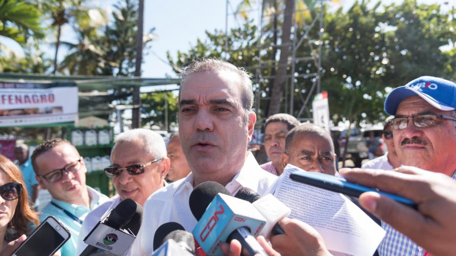 Dirigentes políticos consideran República Dominicana no debe firmar pacto migratorio Dirigentes políticos consideran República Dominicana no debe firmar pacto migratorio