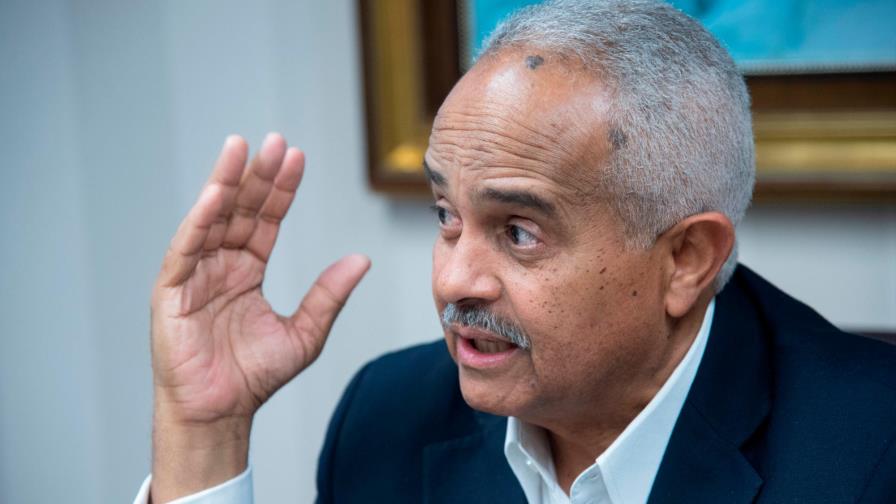 “Como ministro sigo haciendo lo de
siempre, ayudar a los agricultores”