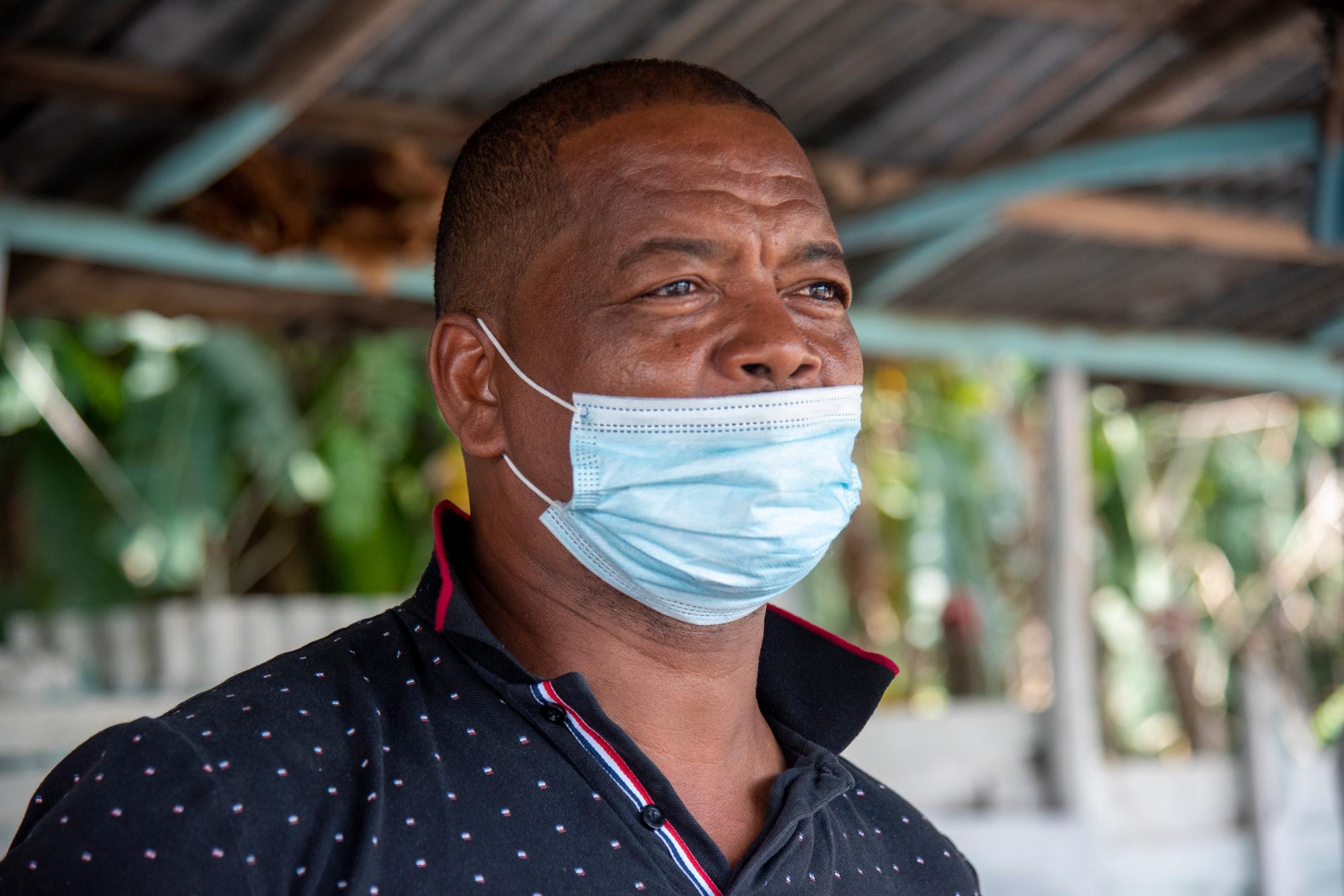 Esteban Arnaud, comeciante.