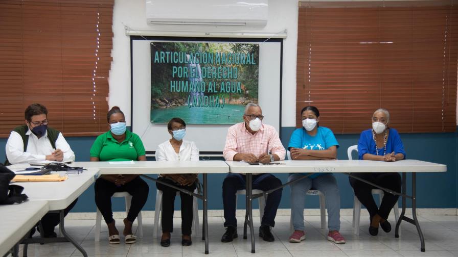Organizaciones se oponen a la privatización del agua