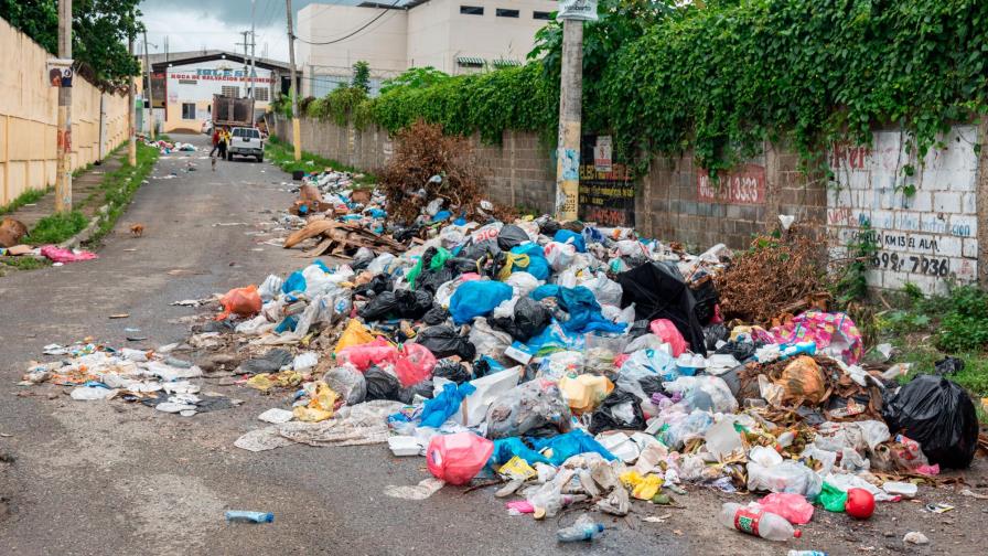 Es oficial, Manuel Jiménez termina contrato con empresa; alcaldía asume recogida de basura