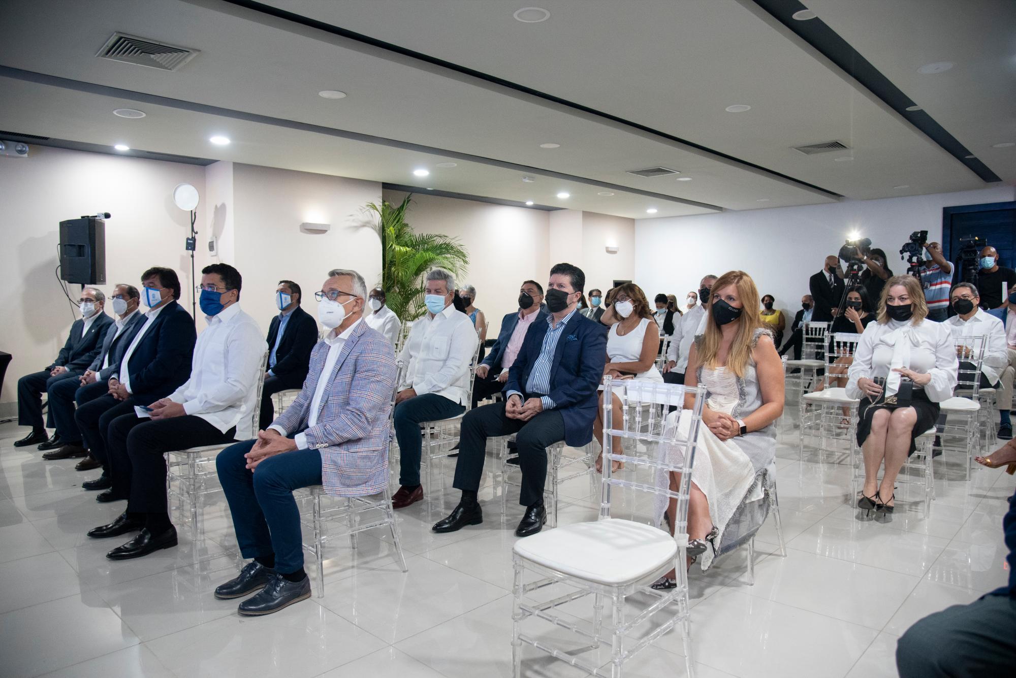 Invitados durante el evento.