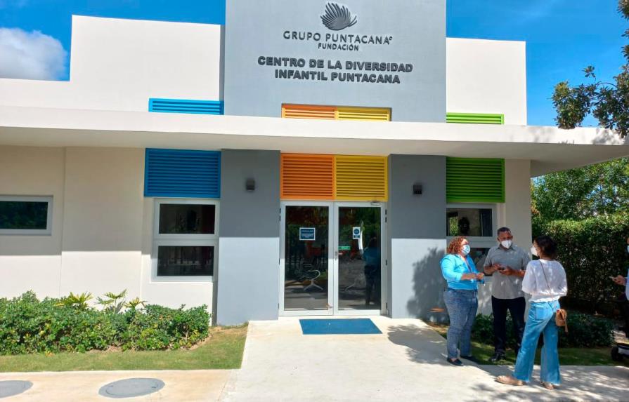 Grupo Puntacana realiza obras sociales en beneficio de la comunidad de Verón 