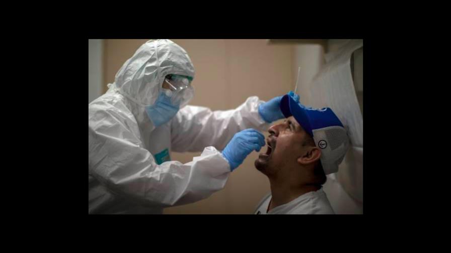 El viacrucis de muchos dominicanos para conseguir una prueba PCR para COVID-19