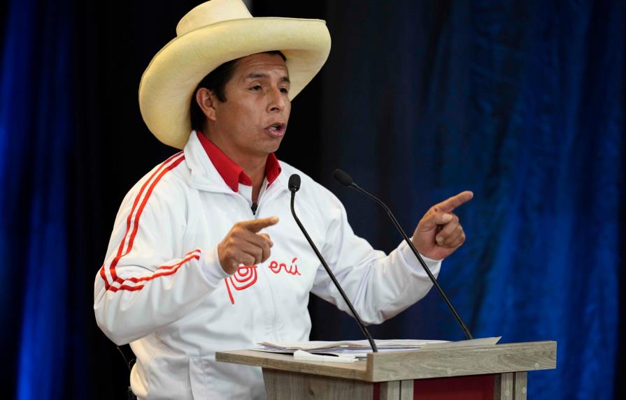 Pedro Castillo, el maestro rural conservador que aspira llegar a la presidencia de Perú 