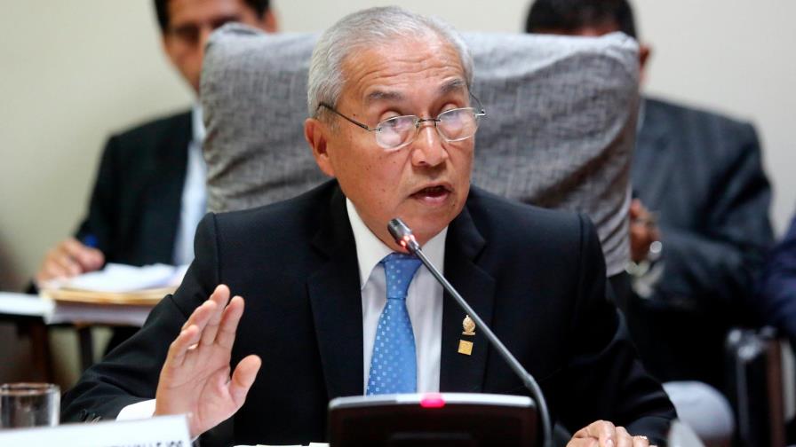 El Colegio de Abogados de Lima suspende al cuestionado fiscal general de Perú