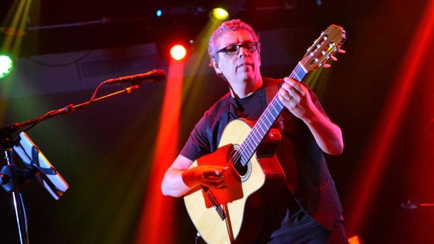 Pedro Guerra entregará guitarra autografiada a seguidor dominicano Pedro Guerra entregará guitarra autografiada a seguidor dominicano