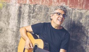 Pedro Guerra y "El viaje" de éxitos a Santo Domingo