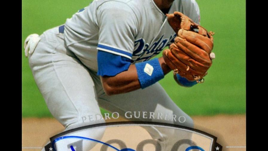 Guerrero, 3B y Sax, 2B: ¡Pánico!