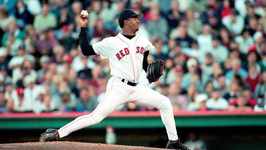 Pedro, autor del mejor año para un lanzador en Boston Pedro, autor del mejor año para un lanzador en Boston