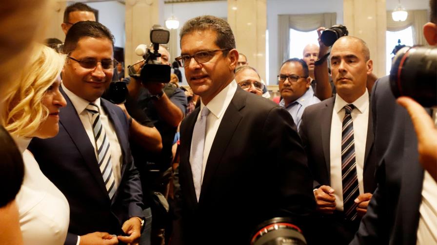 Pedro Pierluisi, oficialmente gobernador de Puerto Rico Pedro Pierluisi, oficialmente gobernador de Puerto Rico
