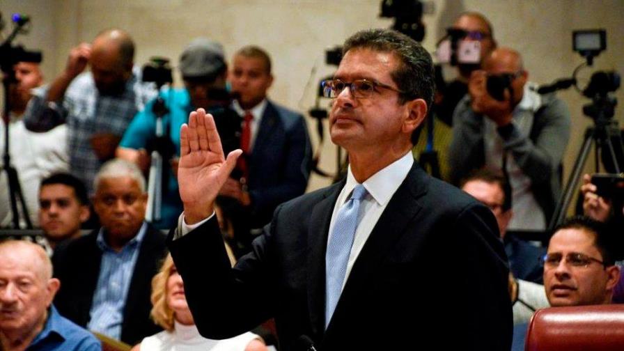 Gobernador Puerto Rico aislado tras estar reunido con positivo a la COVID-19