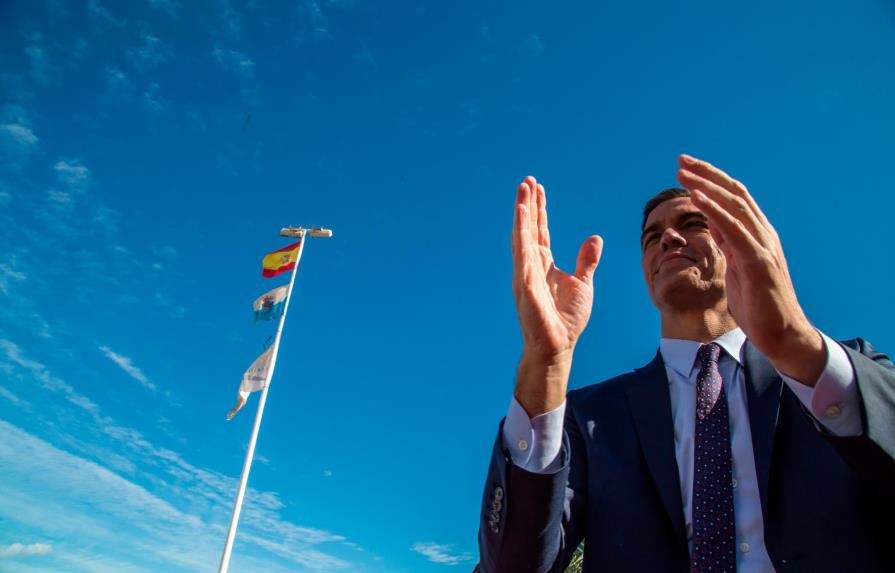 Sánchez se ve el único capaz de frenar el ascenso de ultraderecha en España