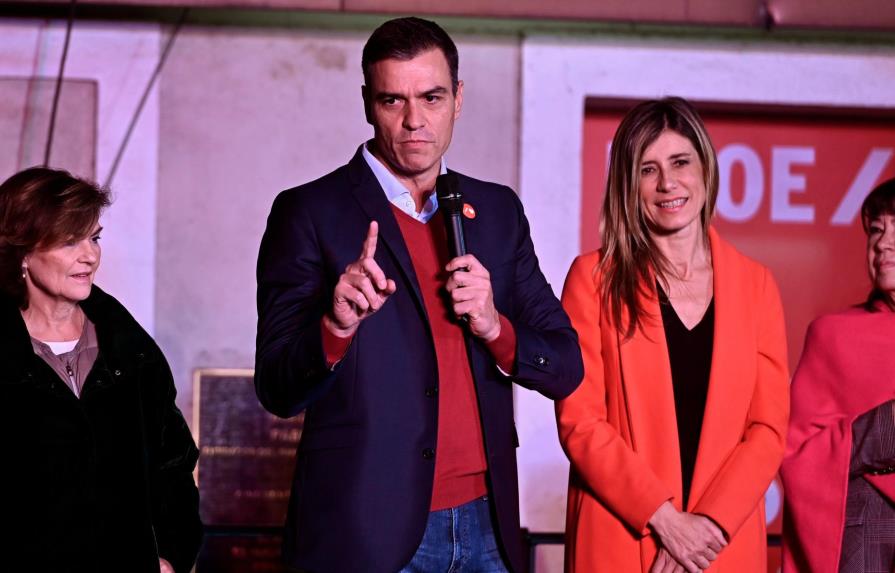 Socialistas e izquierda logran acuerdo para Gobierno de coalición en España