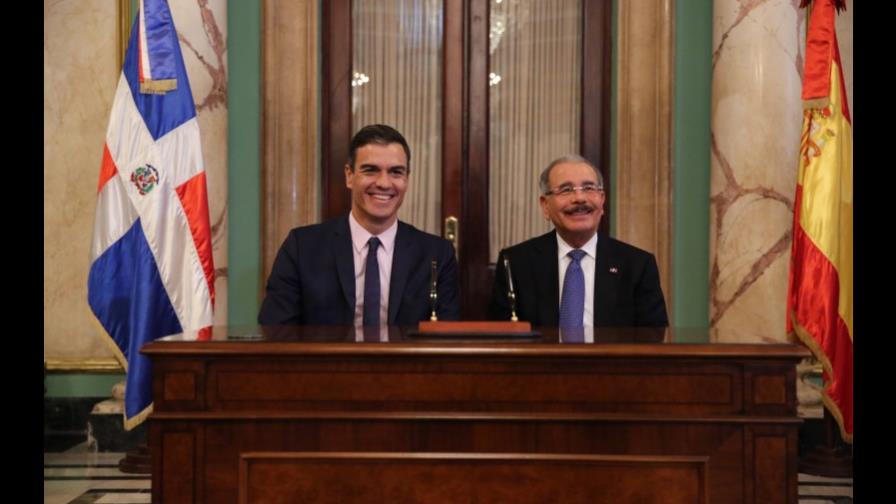 Gobierno de RD mantiene posición “ambigua” en caso venezolano