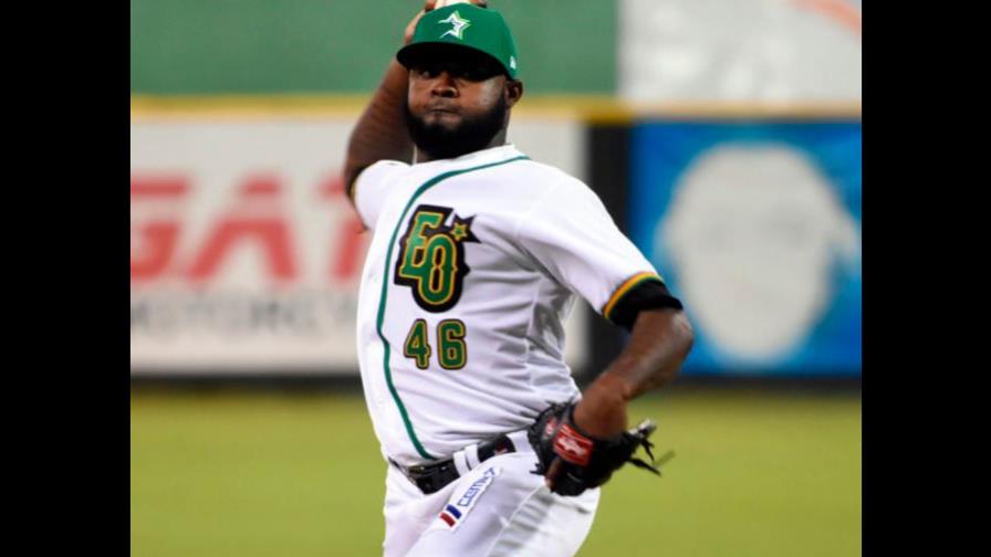 Apresan pelotero por incidente en toque de queda en que un policía resultó herido