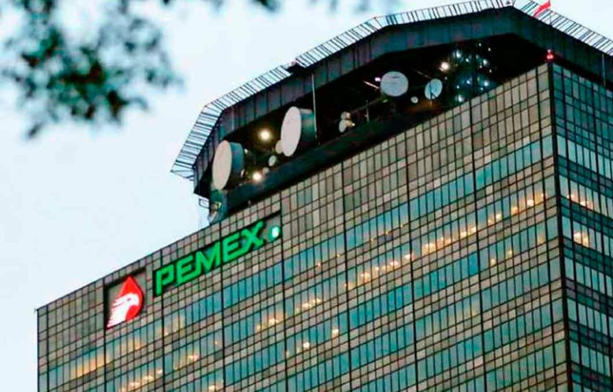 Pemex de México en serias dificultades conforme empeora la perspectiva de la deuda