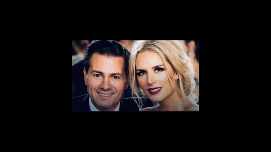 Enrique Peña Nieto y su novia juntos en una boda en Punta Cana Enrique Peña Nieto y su novia juntos en una boda en Punta Cana