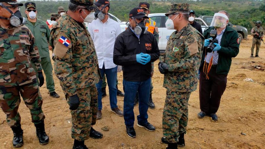 Ministro de Obras Públicas promete eliminar humareda de Duquesa en 72 horas